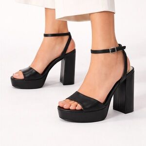 Vince Camuto Pendry Women Size 9 NWOT Black Leather Platform Sandal Heels Block